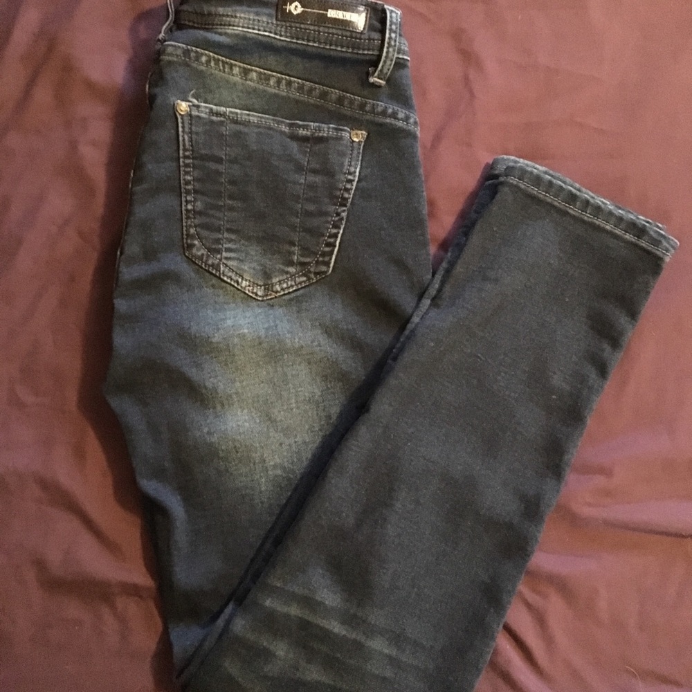 Grace in LA Women's Easy Fit Skinny Jeans